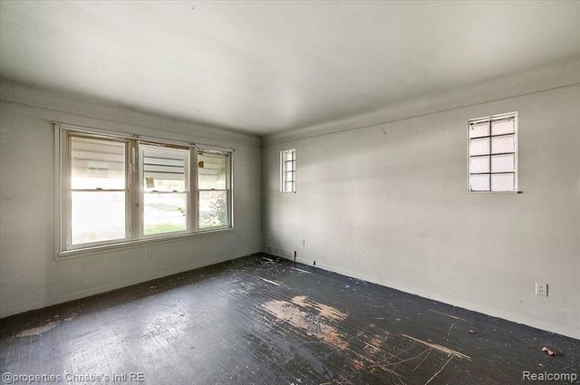 18104 Runyon Street, Detroit, MI 48234