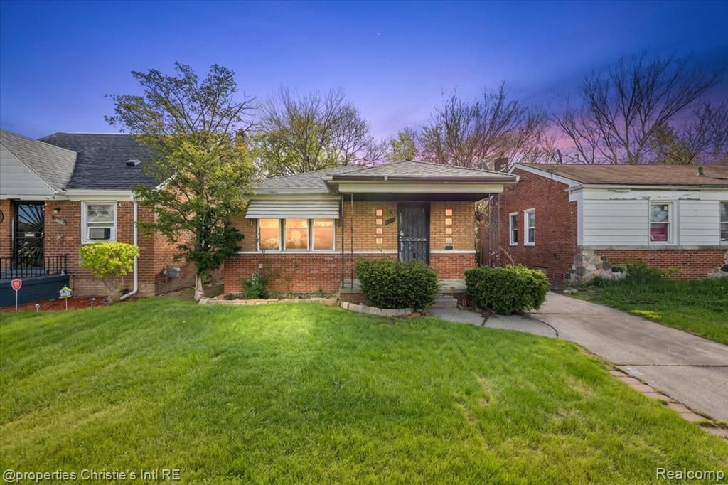 18104 Runyon Street, Detroit, MI 48234