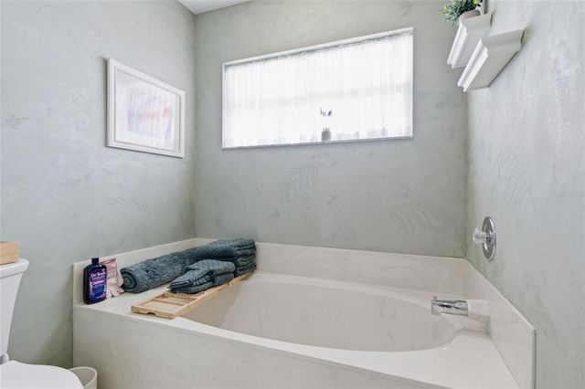 795 HARRINGTON LAKE DRIVE, Venice, FL 34293