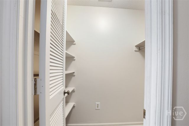 9 Magnolia Crossing, Savannah, GA 31411