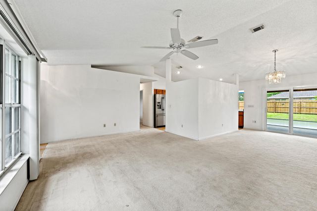 2719 SE Helms Avenue, Port St Lucie, FL 34952