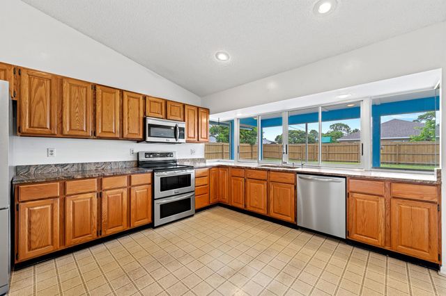 2719 SE Helms Avenue, Port St Lucie, FL 34952