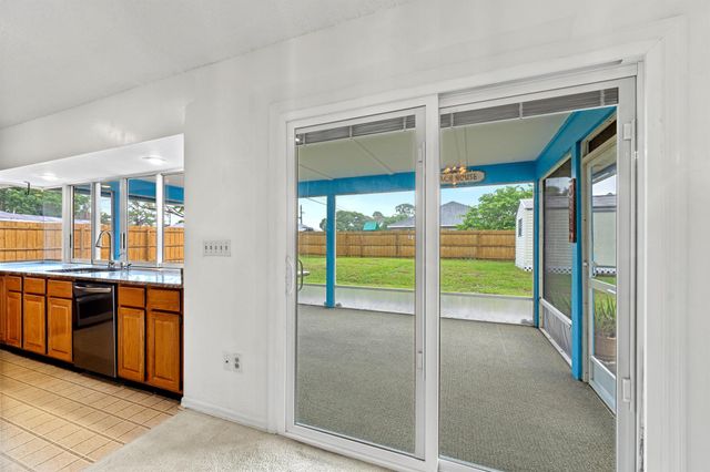 2719 SE Helms Avenue, Port St Lucie, FL 34952