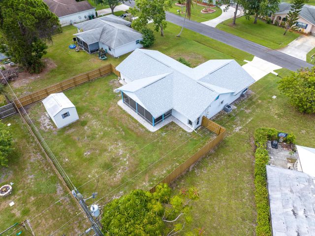 2719 SE Helms Avenue, Port St Lucie, FL 34952