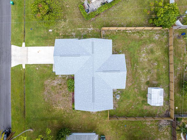 2719 SE Helms Avenue, Port St Lucie, FL 34952