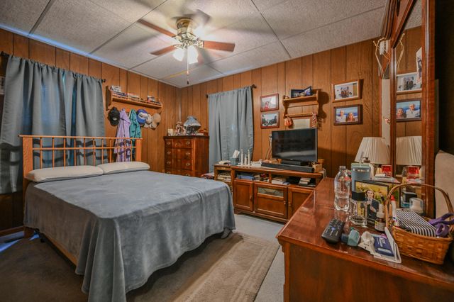 1302 N Yellow Springs Street 1302 N Yellow Springs Street, Springfield, OH 45504