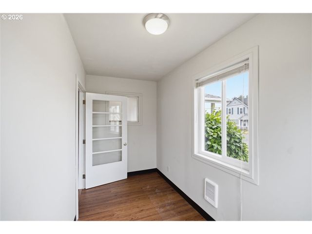 485 N Main St, Mt Angel, OR 97362