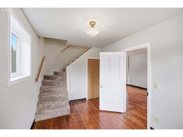 485 N Main St, Mt Angel, OR 97362