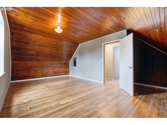 485 N Main St, Mt Angel, OR 97362