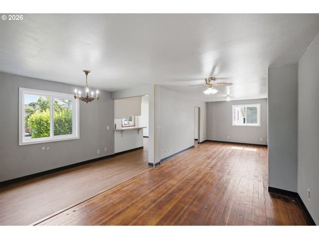 485 N Main St, Mt Angel, OR 97362