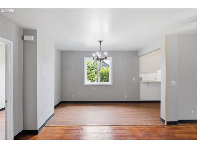 485 N Main St, Mt Angel, OR 97362