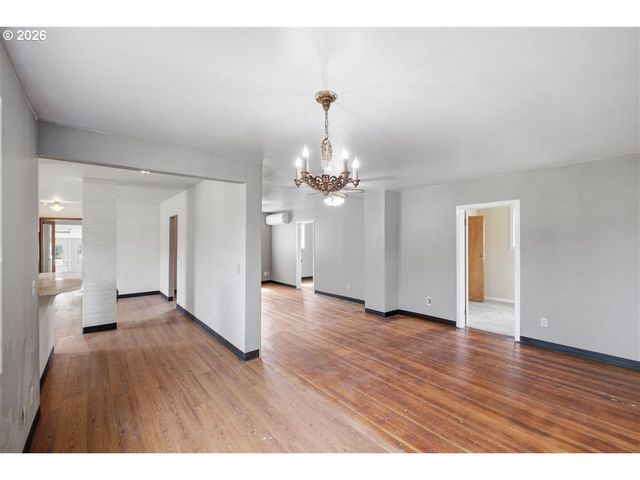 485 N Main St, Mt Angel, OR 97362