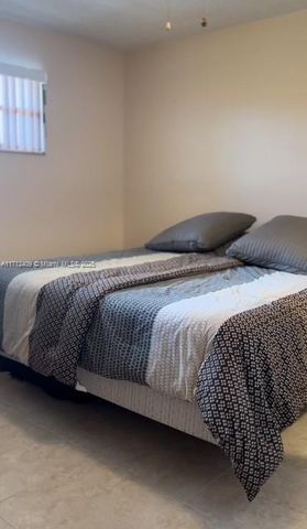 311 S Hollybrook Dr 202, Pembroke Pines, FL 33025