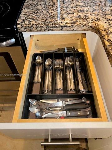 311 S Hollybrook Dr 202, Pembroke Pines, FL 33025