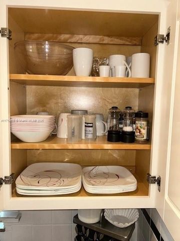 311 S Hollybrook Dr 202, Pembroke Pines, FL 33025