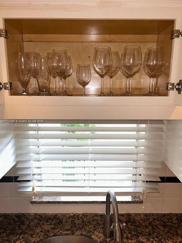 311 S Hollybrook Dr 202, Pembroke Pines, FL 33025