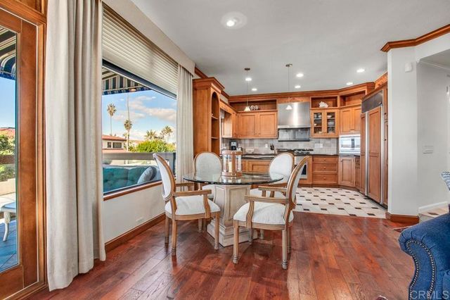 373 Coast Blvd 2, La Jolla, CA 92037