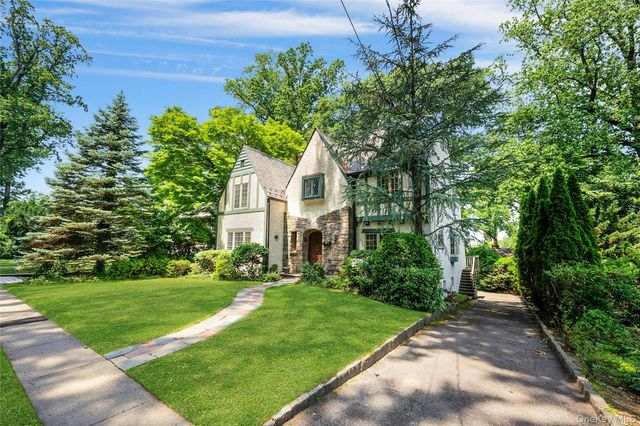 36 Ridge Road, New Rochelle, NY 10804