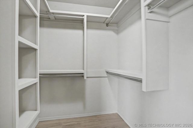 8671 Hawthorne Drive, Claremore, OK 74019