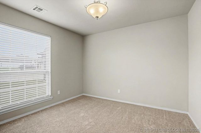 8671 Hawthorne Drive, Claremore, OK 74019