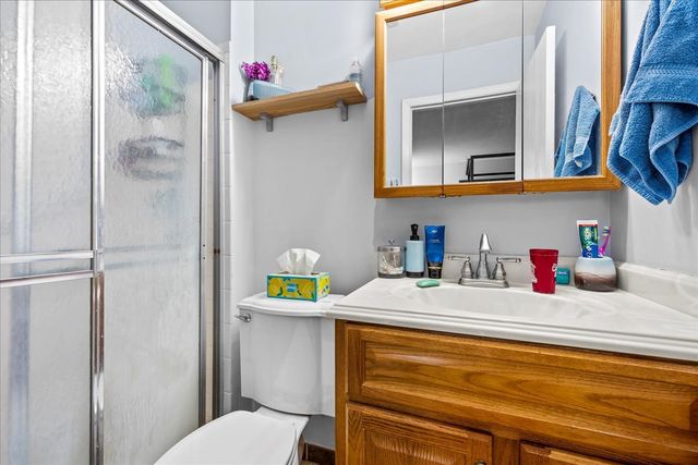 1052 Southbury Lane B1, Wheeling, IL 60090