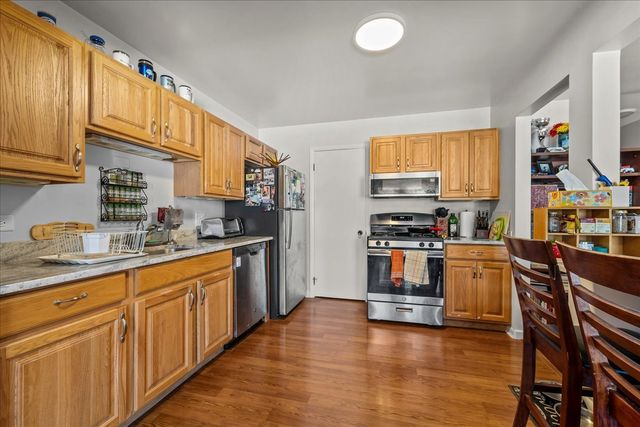 1052 Southbury Lane B1, Wheeling, IL 60090