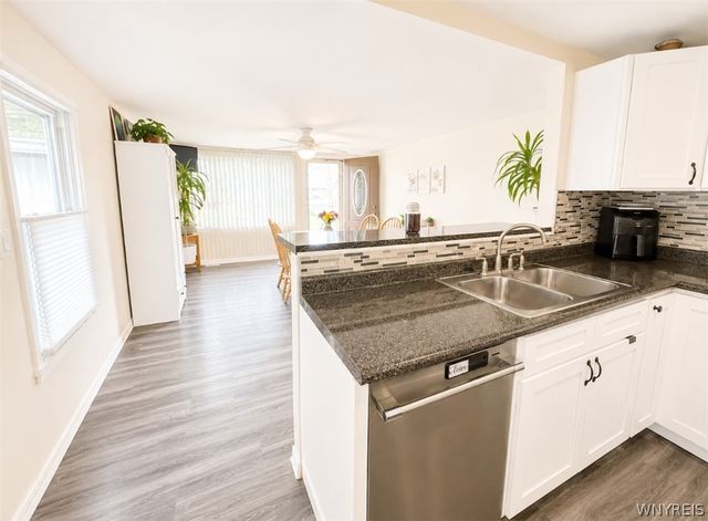 243 Chamberlin Drive, West Seneca, NY 14210