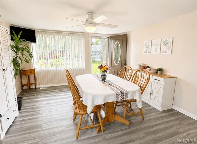 243 Chamberlin Drive, West Seneca, NY 14210