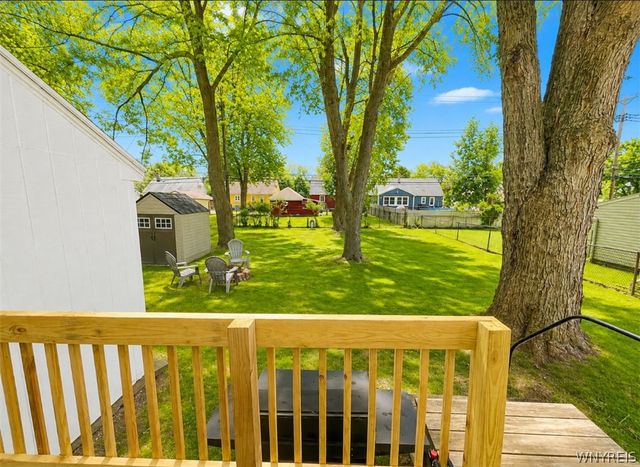 243 Chamberlin Drive, West Seneca, NY 14210