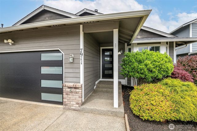 7911 204th Street Ct E, Spanaway, WA 98387