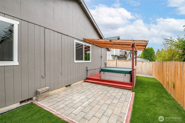 7911 204th Street Ct E, Spanaway, WA 98387