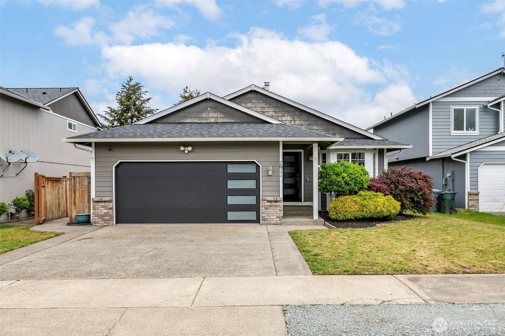 7911 204th Street Ct E, Spanaway, WA 98387