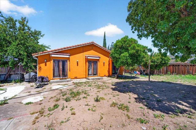 1519 Mount Everest Court, San Jose, CA 95127