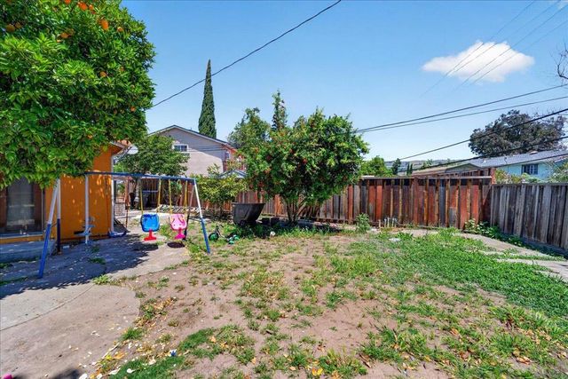 1519 Mount Everest Court, San Jose, CA 95127