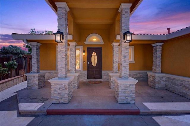 1519 Mount Everest Court, San Jose, CA 95127