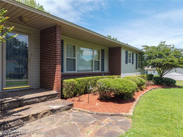 2921 S P Street, Fort Smith, AR 72901