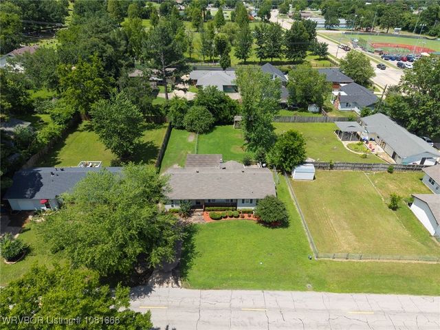 2921 S P Street, Fort Smith, AR 72901