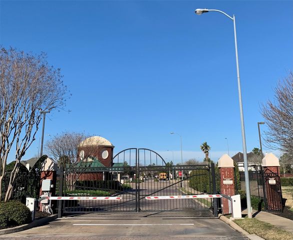 5819 Mitre Peak Lane, Richmond, TX 77469
