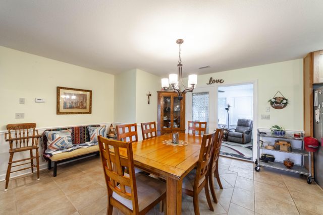 320 E HONEY LN, Columbia, MO 65202