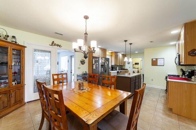 320 E HONEY LN, Columbia, MO 65202