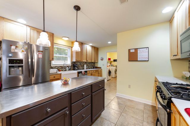 320 E HONEY LN, Columbia, MO 65202