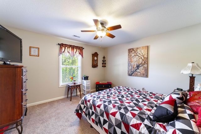 320 E HONEY LN, Columbia, MO 65202