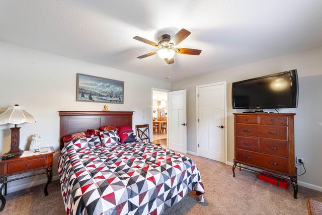 320 E HONEY LN, Columbia, MO 65202