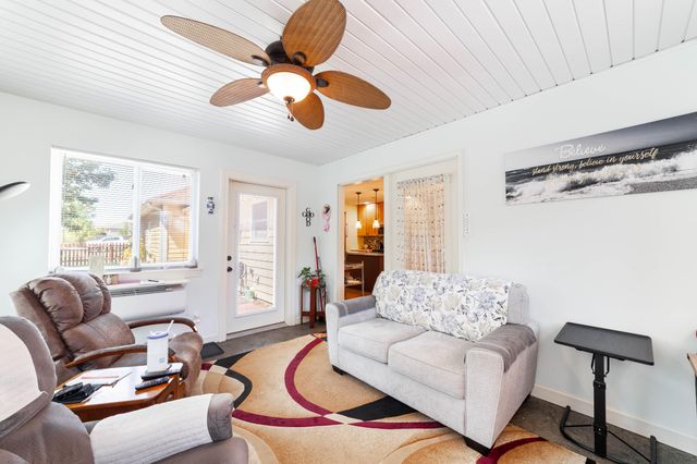 320 E HONEY LN, Columbia, MO 65202