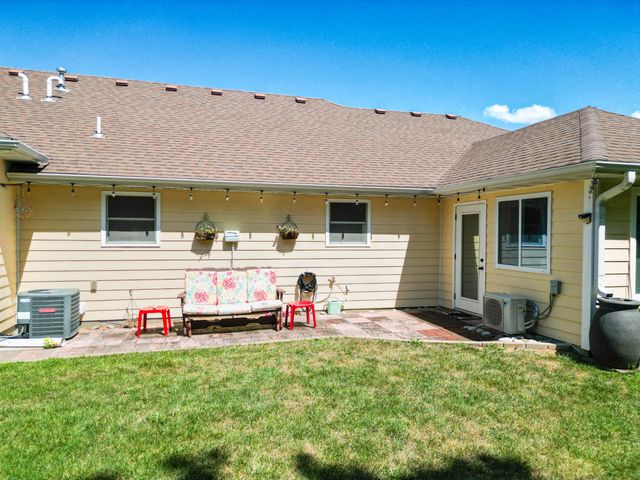 320 E HONEY LN, Columbia, MO 65202