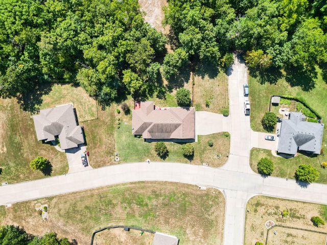 320 E HONEY LN, Columbia, MO 65202