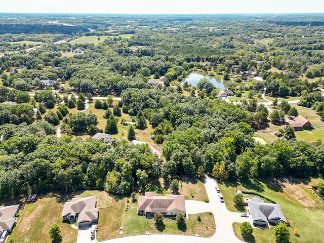 320 E HONEY LN, Columbia, MO 65202