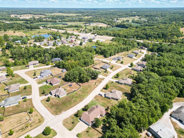 320 E HONEY LN, Columbia, MO 65202