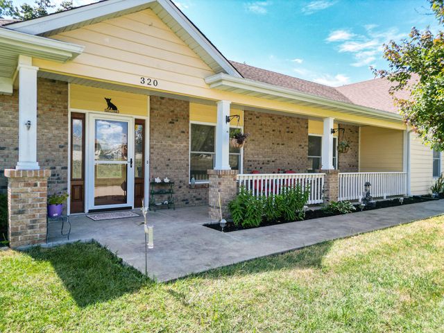 320 E HONEY LN, Columbia, MO 65202