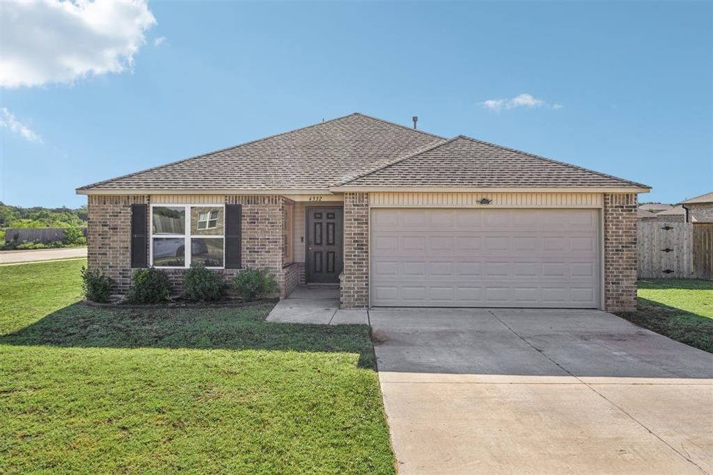 4332 Titan Terrace, Harrah, OK 73045